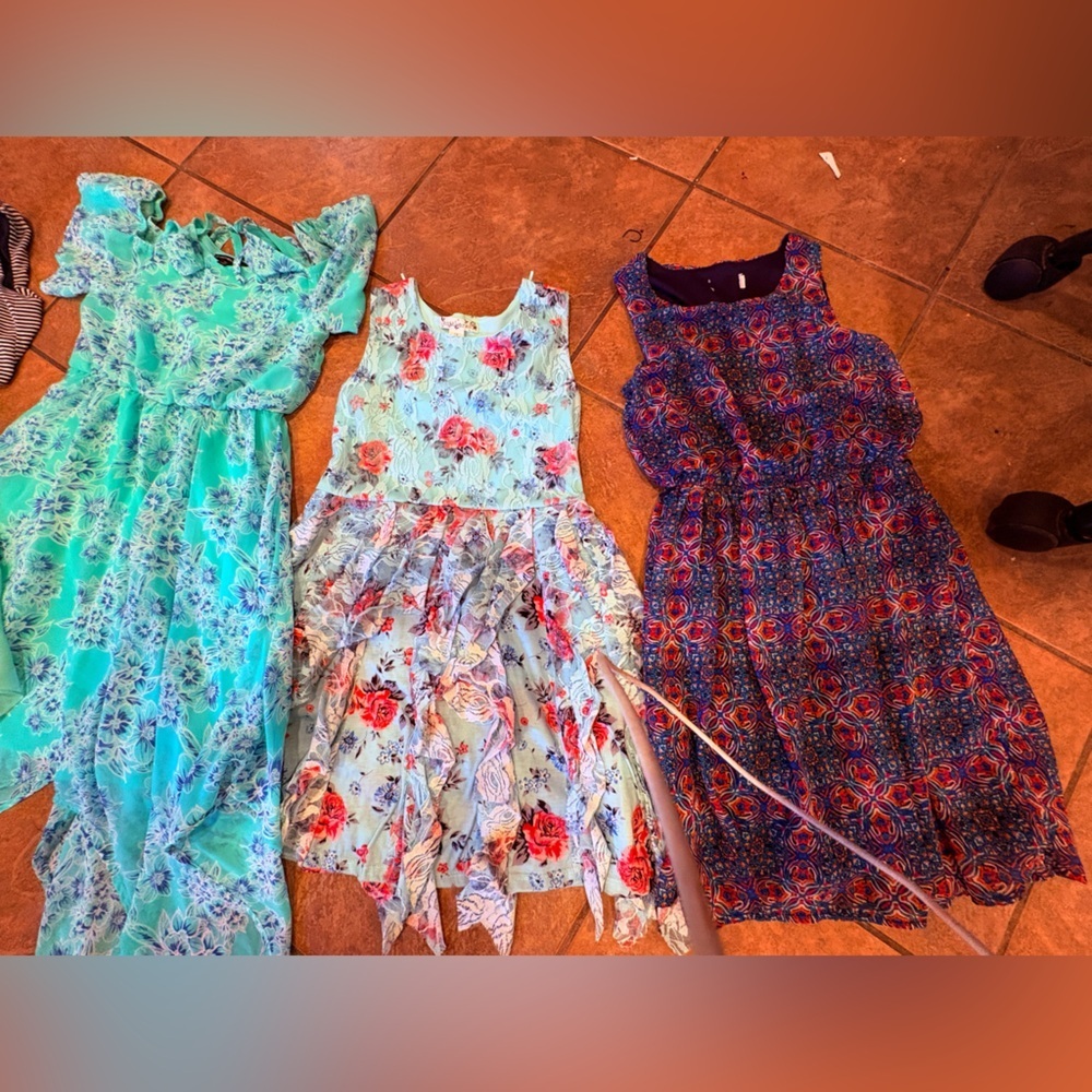 Floral and Striped Dresses Collection For girls - Picture 6 of 6